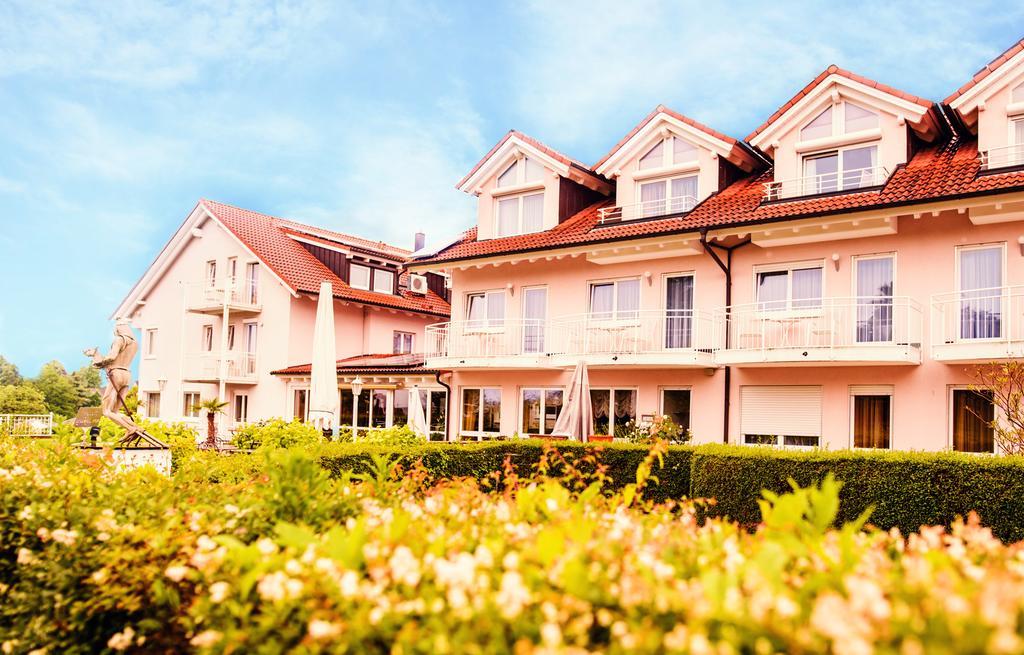 Sporthotel Schoenblick Meersburg Exterior photo
